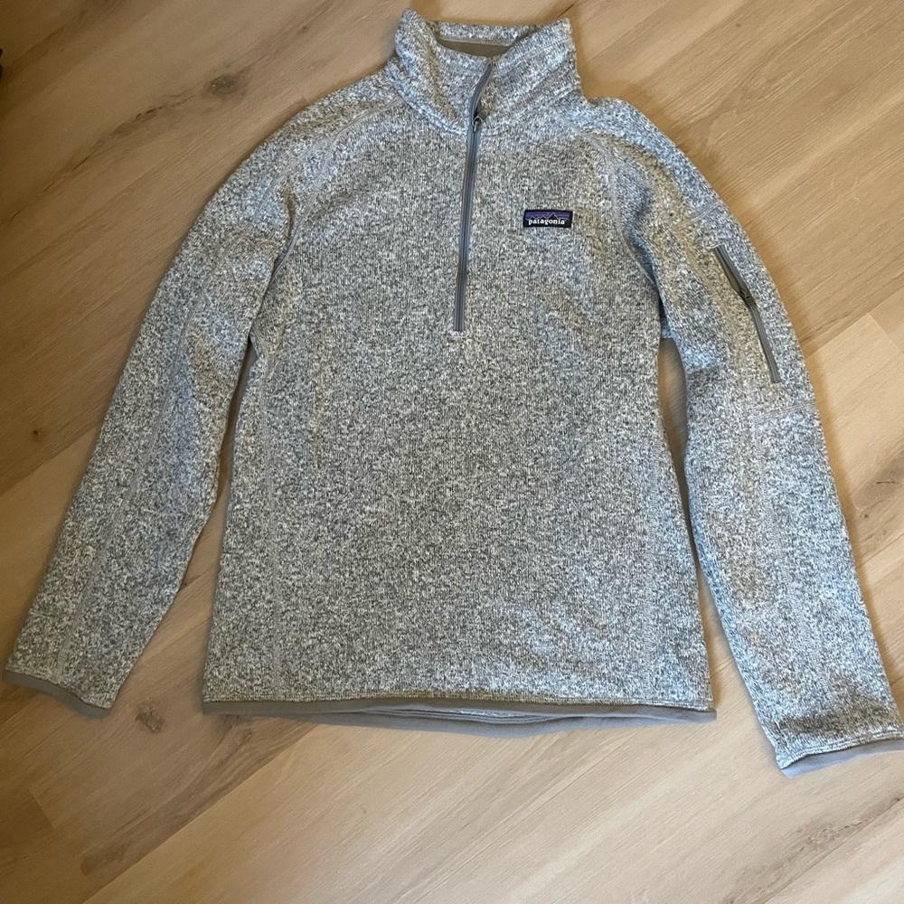 COPY - women’s Patagonia sweater quarter zip